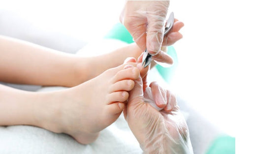 Paquete Básico Servicio Podologico, Corte, Limpieza, Callos, Hidratacion, Exfoliacion De Uñas